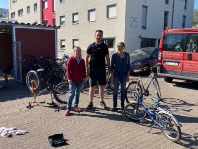 Freiwilligentag Fahrradreparatur SAP Team